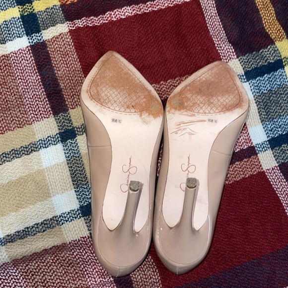 Jessica Simpson women’s 9.5 heels pumps  Nude tan pointed 4”  business casual - Picture 6 of 7